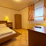 Weingut Sandwiese Winzerhotel Hotel 4*