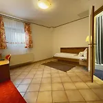 Weingut Sandwiese Winzerhotel 4*