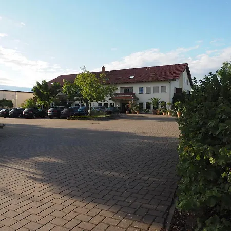Weingut Sandwiese Winzerhotel 4*