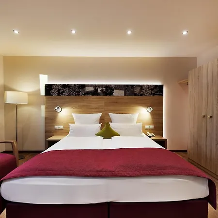 Weingut Sandwiese Winzerhotel Отель