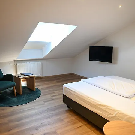 فينجوت ساندفيسي فينزيرهوتيل فندق