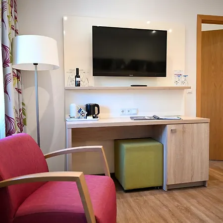 Weingut Sandwiese Winzerhotel 4* Worms