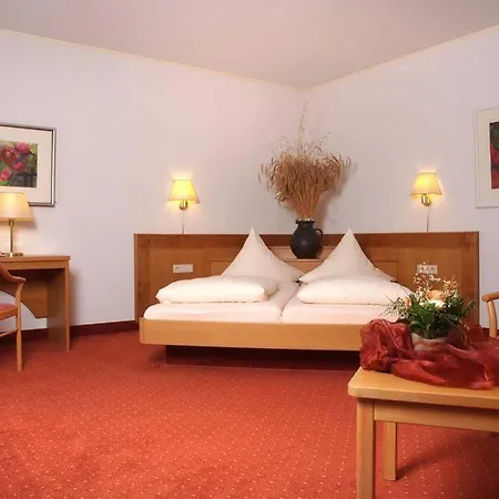 Weingut Sandwiese Winzerhotel Отель Вормс