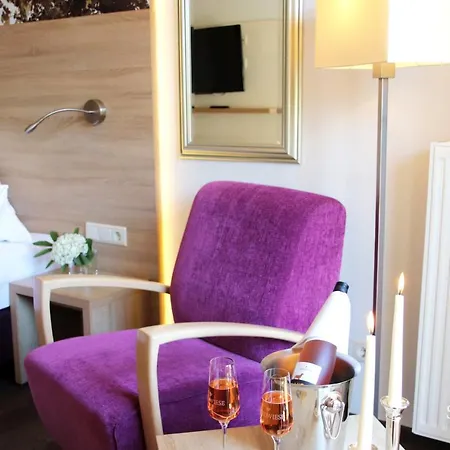 Hotell Weingut Sandwiese Winzerhotel 4*