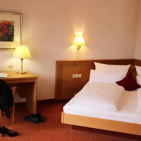 Отель Weingut Sandwiese Winzerhotel 4*