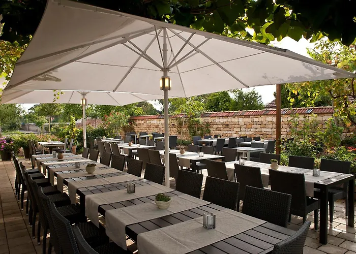 Hotel Weingut Sandwiese Winzerhotel 4*