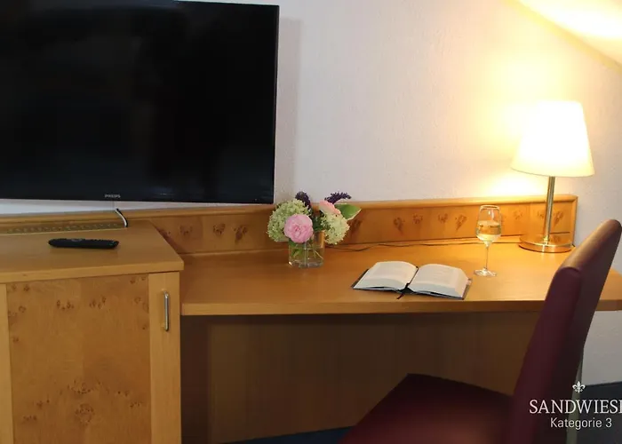 Hotel Weingut Sandwiese Winzerhotel 4*